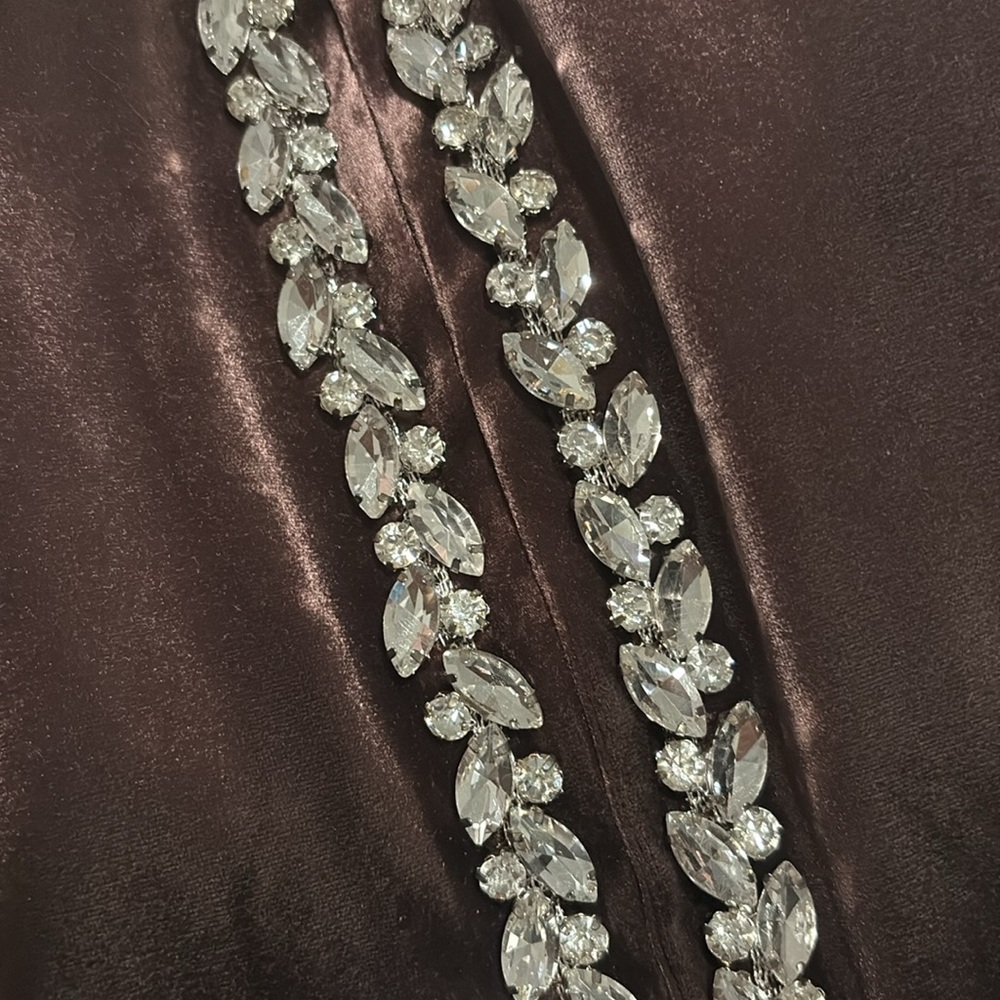 Velour Rhinestone Set - Picture 5 of 5